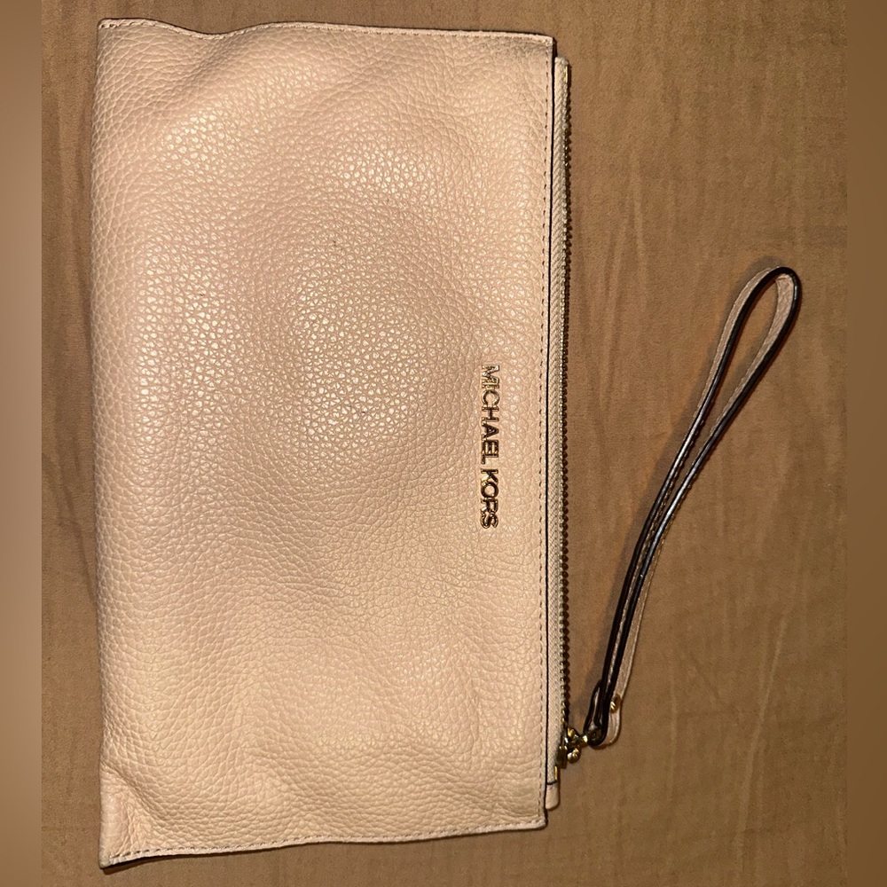 Michael Kors Wristlet